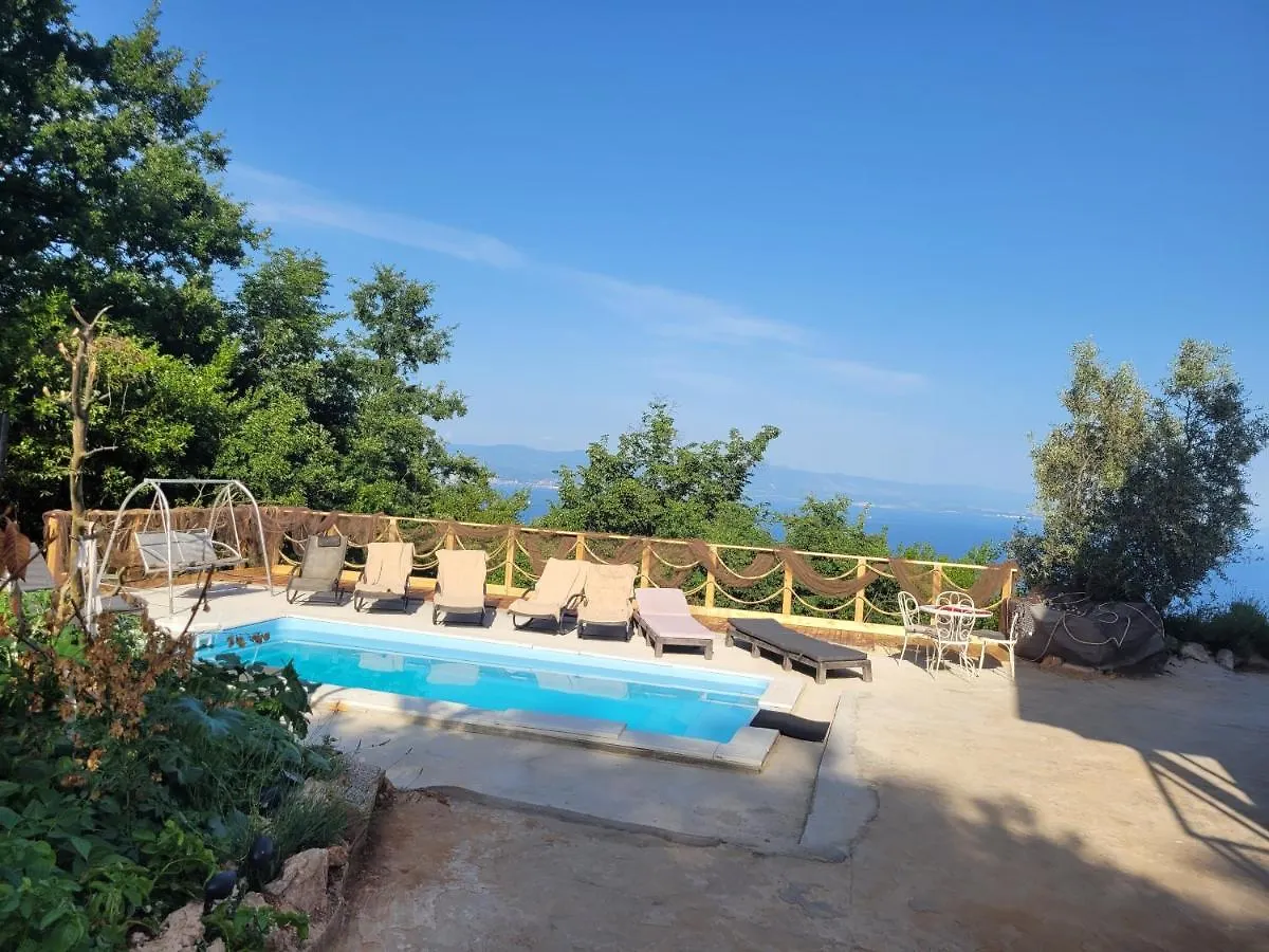 Ferienwohnung mit beheiztem Pool Kroatien Herbst und Winter Lovran