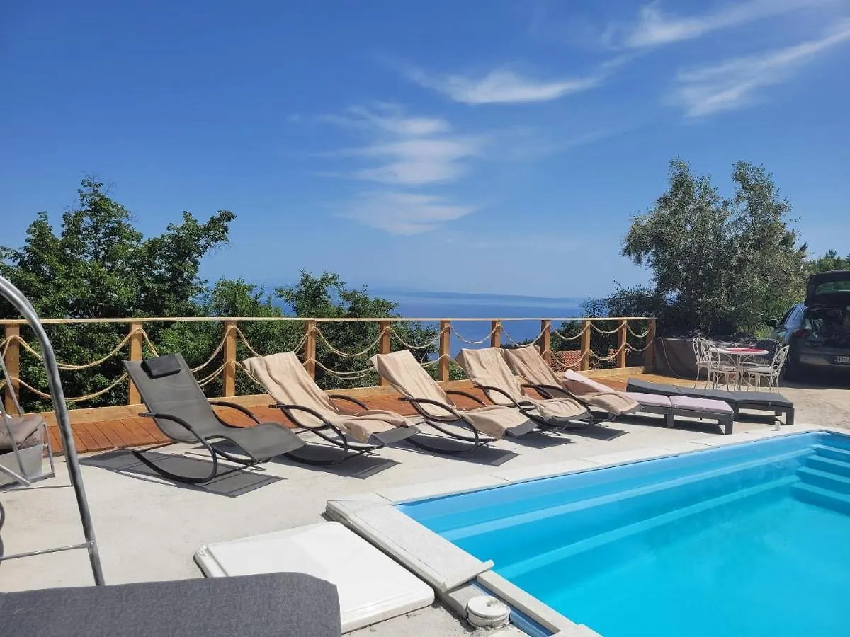 Ferienwohnung mit beheiztem Pool Kroatien Herbst und Winter Lovran 0*,  Kroatien