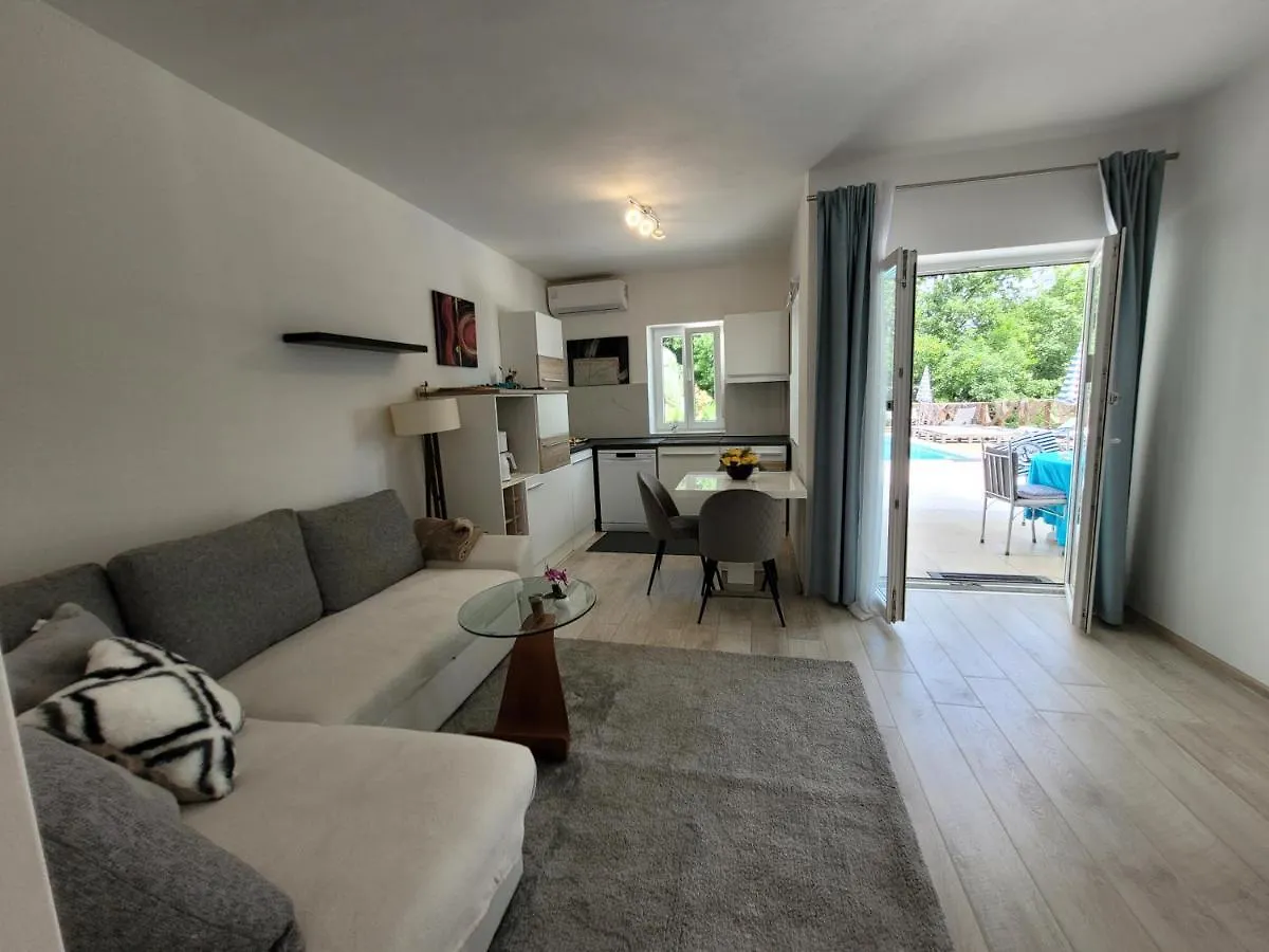 Ferienwohnung Mit Pool Kroatien Mit Meerblick Und Pool Lovran Lägenhet